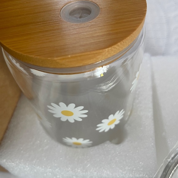 Beach Bag and Drinking Glass with lid and reusable straw - Picture 13 of 16